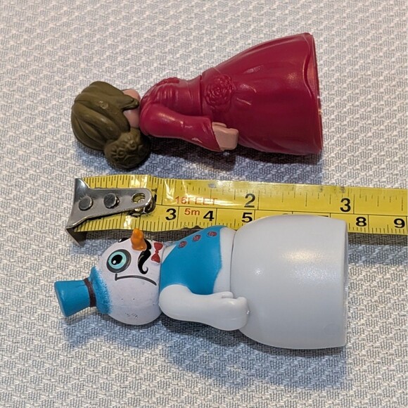 Lot of 2 Scarlett Sorceress and Snow Gentleman Roblox Series 4 Figures Only - Picture 12 of 13